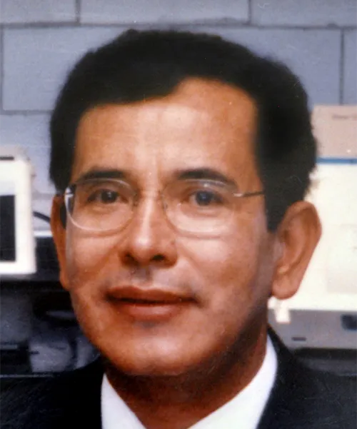 Dr. Rubén Román Ramos