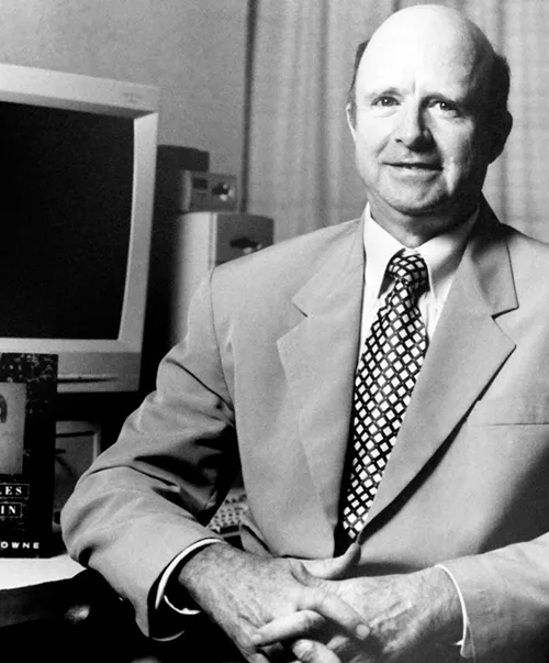 Dr. Jorge Martínez Contreras